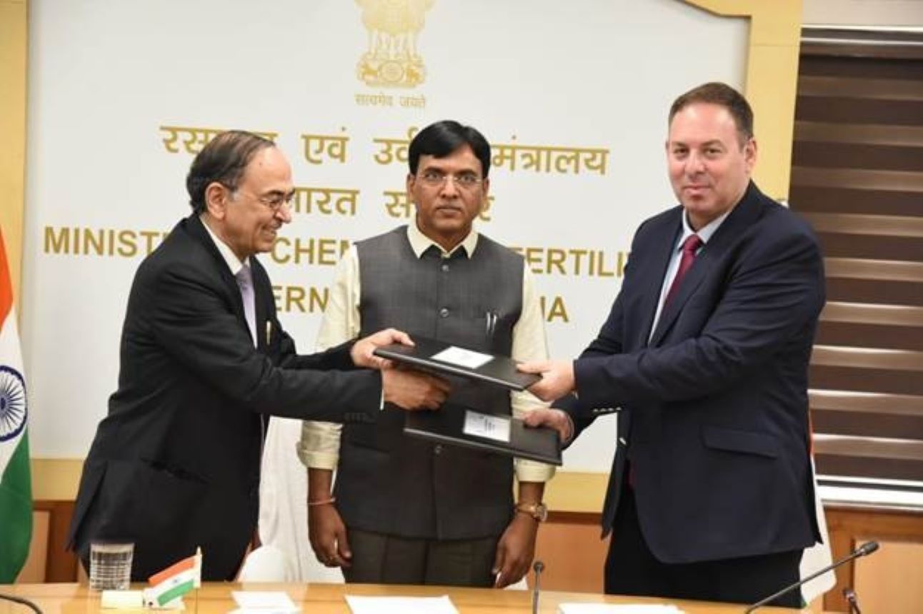 I ndian Potash Limited and Jain Irrigation Systems Limited signed a Memorandum of Understanding  at Indian Potash Limited's Corporate Office, New Delhi