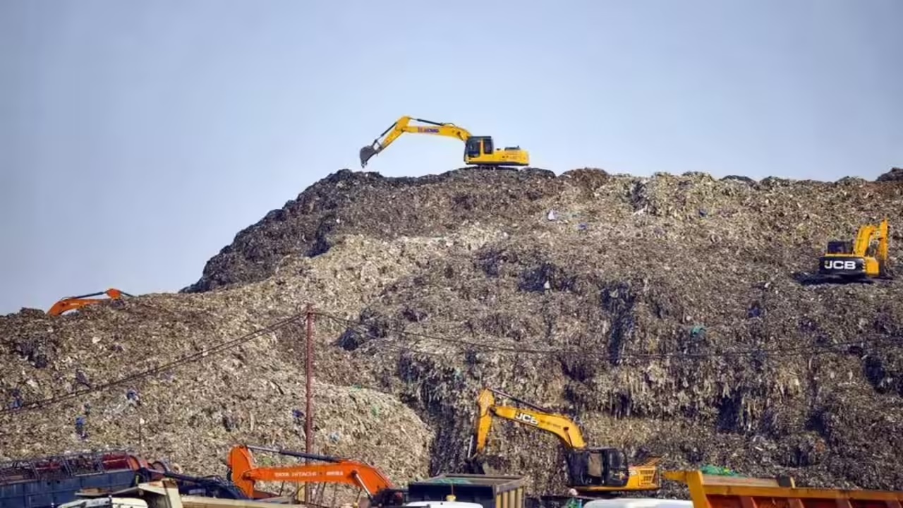 Centre Launches Dumpsite Remediation Accelerator To Clear 8.8 Crore Tonnes Of Landfill Waste By 2026