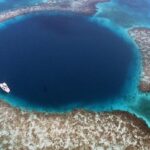 मेक्सिको में चेतुमल खाड़ी में स्थित विश्व के सबसे गहरे ब्लू होल की खोज की